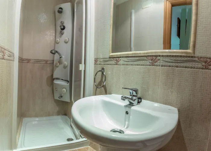 Guest house Isabel By Vivere 2*